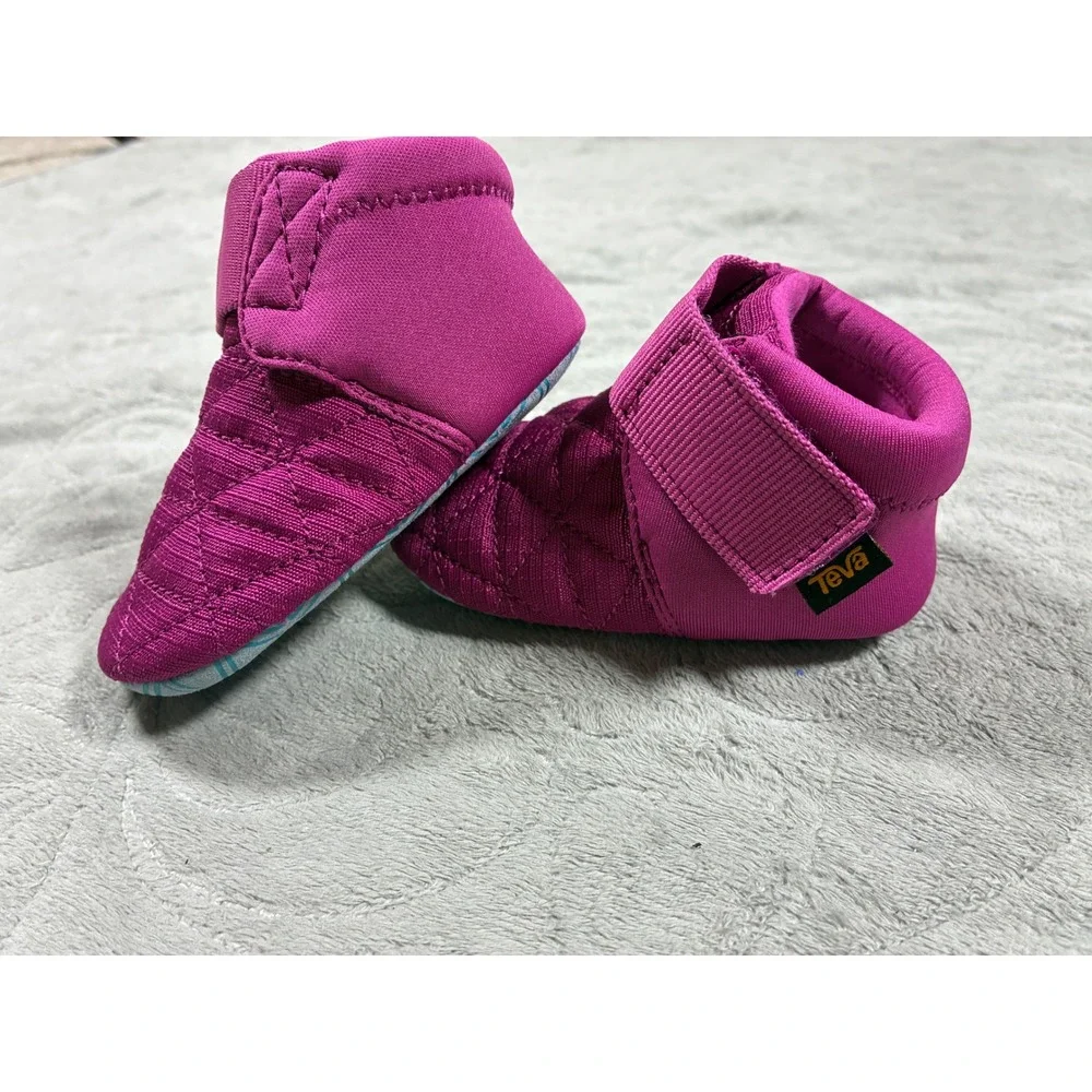 Teva style gorpcore